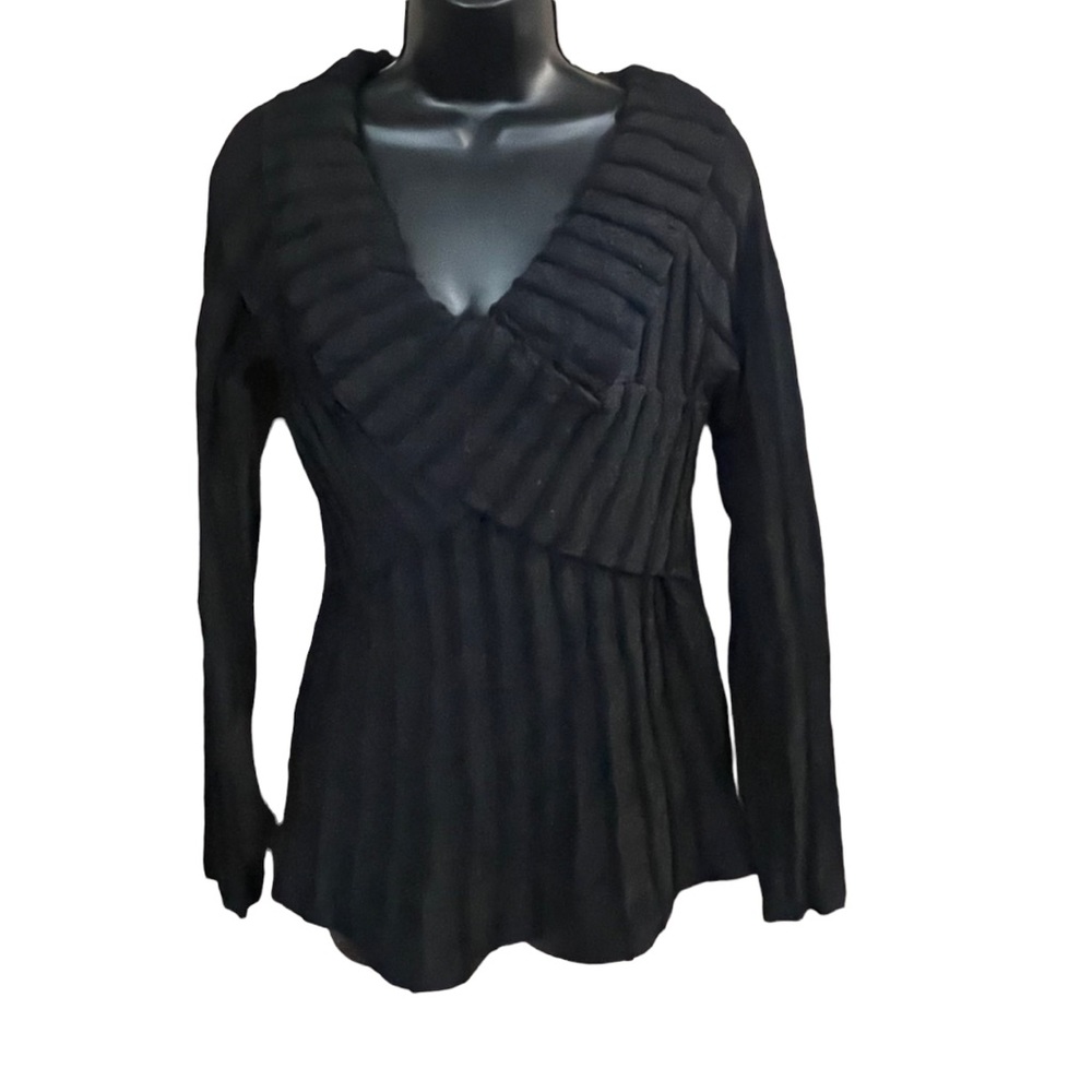 NWT size small FEVER top